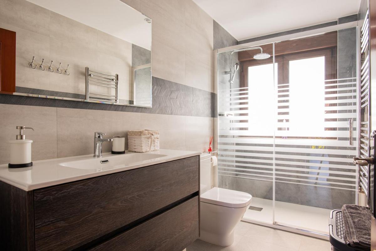 Apartamentos La Cortina Onís 外观 照片